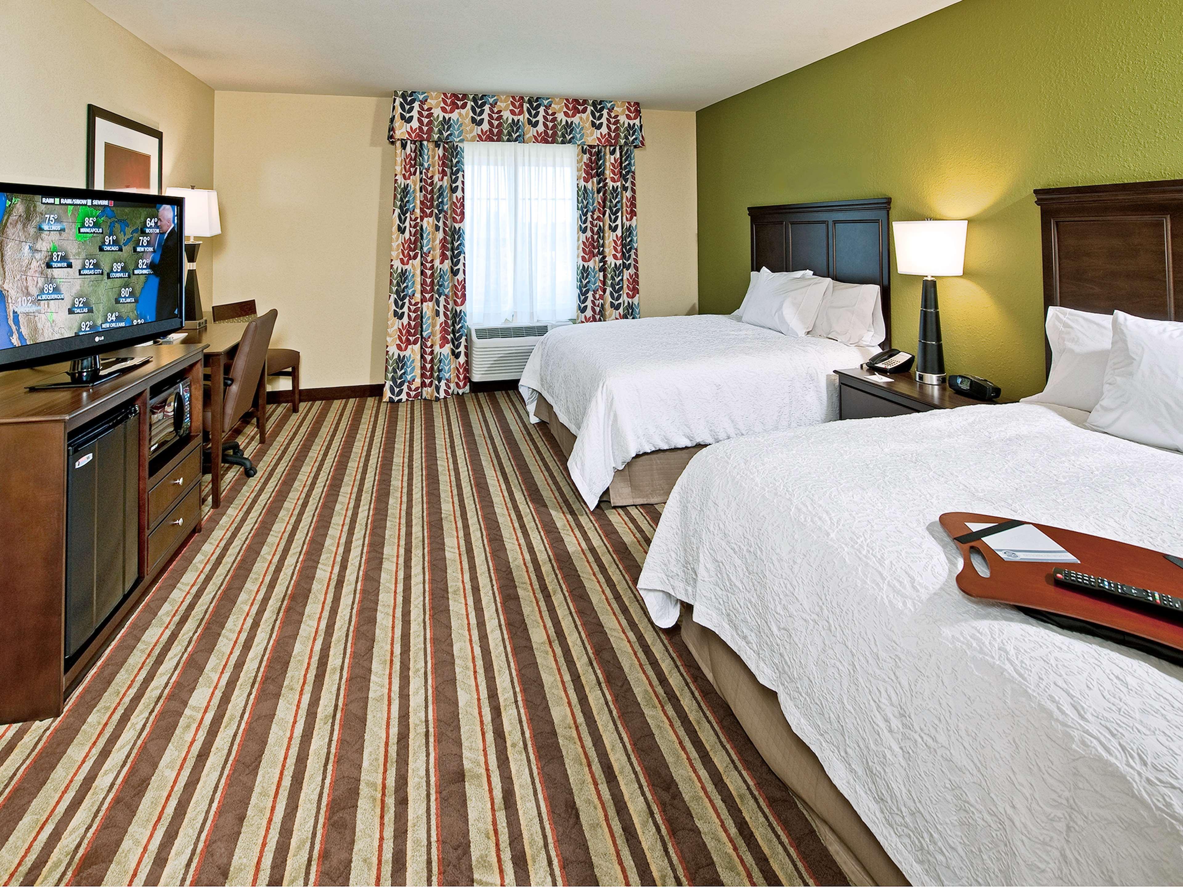 Hampton Inn Augusta Bilik gambar
